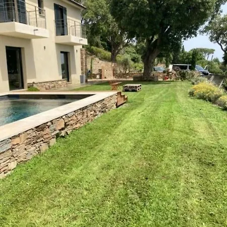 Villa Belle Avec Piscine Et Vue Mer- Hauteurs De