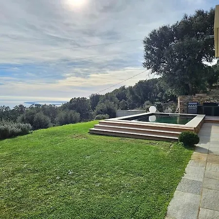 Belle Avec Piscine Et Vue Mer- Hauteurs De *