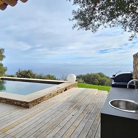 Vila Belle Avec Piscine Et Vue Mer- Hauteurs De *